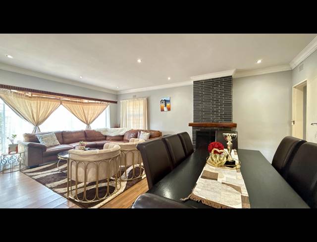 4 BEDROOM HOUSE FOR SALE IN BRACKENHURST